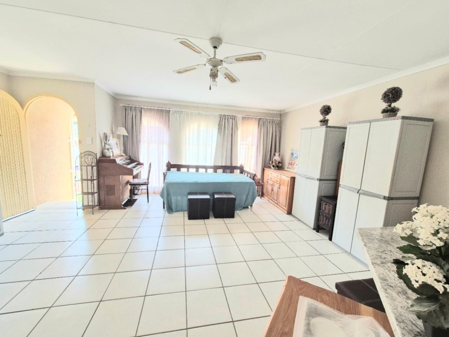 2 Bedroom Property for Sale in Heuwelsig Free State